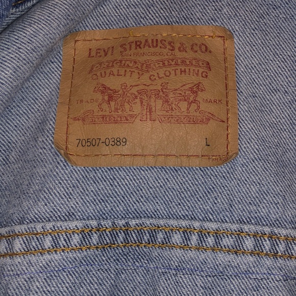 Rare Levi’s  jean Jacket - Picture 3 of 4